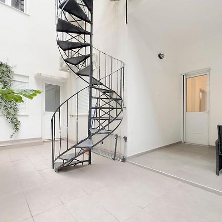 Appartamento Aventura Comfortable 90Sqm Apt In Kato Patisia Atene Esterno foto