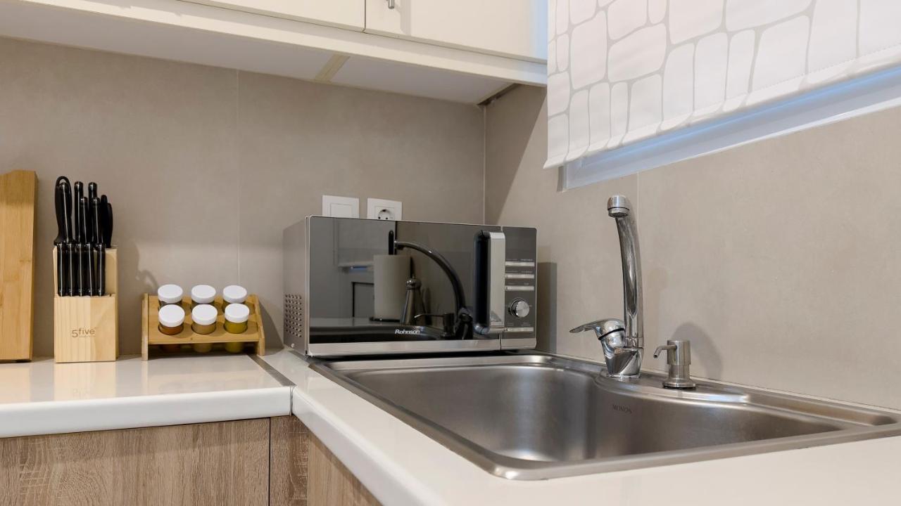 Appartamento Aventura Comfortable 90Sqm Apt In Kato Patisia Atene Esterno foto