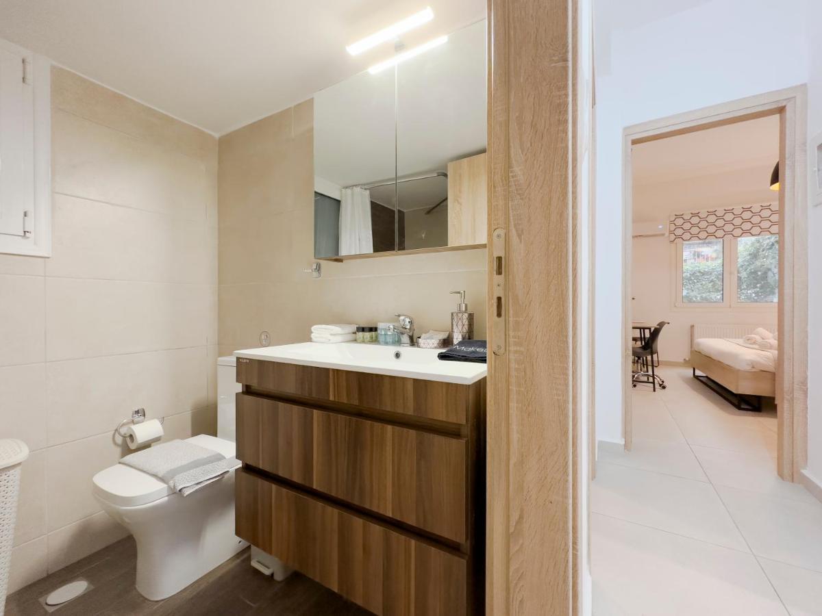 Appartamento Aventura Comfortable 90Sqm Apt In Kato Patisia Atene Esterno foto